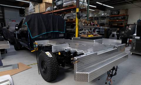 Subframe and diamond plate going on